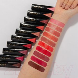 Помада для губ L.A.Girl Lip Attraction Lipstick Bloom GLC594